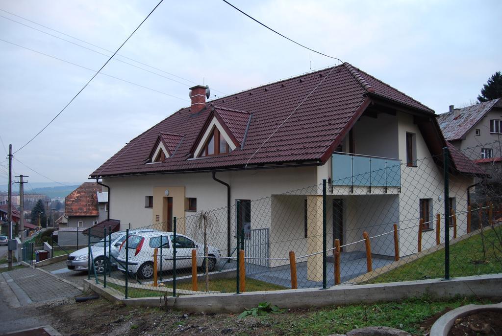 Penzion Emilia Ruzomberok Luaran gambar