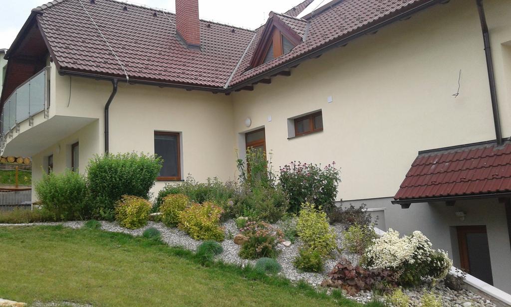 Penzion Emilia Ruzomberok Luaran gambar